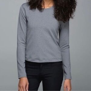 Lululemon Back Up Long Sleeve sweatshirt